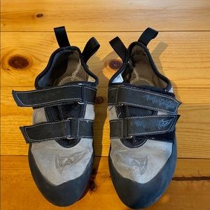 Madrock rock climbing shoes